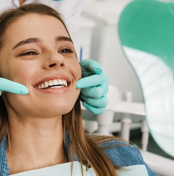 Rectangle 114 - DG Dental